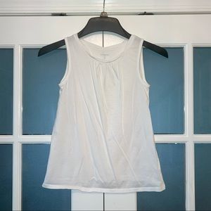 LANDS’ END GIRLS SLEEVELESS WHITE TANK 🤍